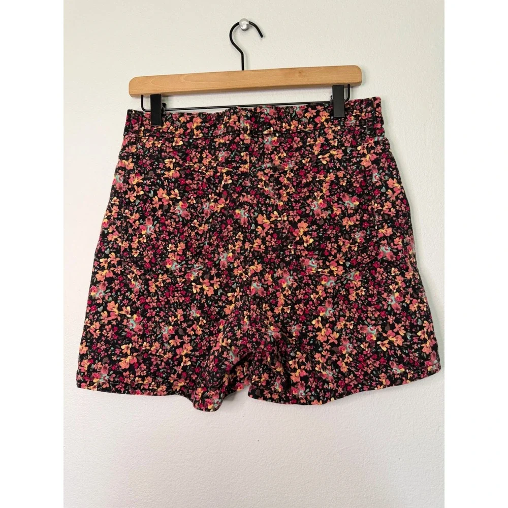 Vintage 90's  - Floral Denim Shorts High Rise 5